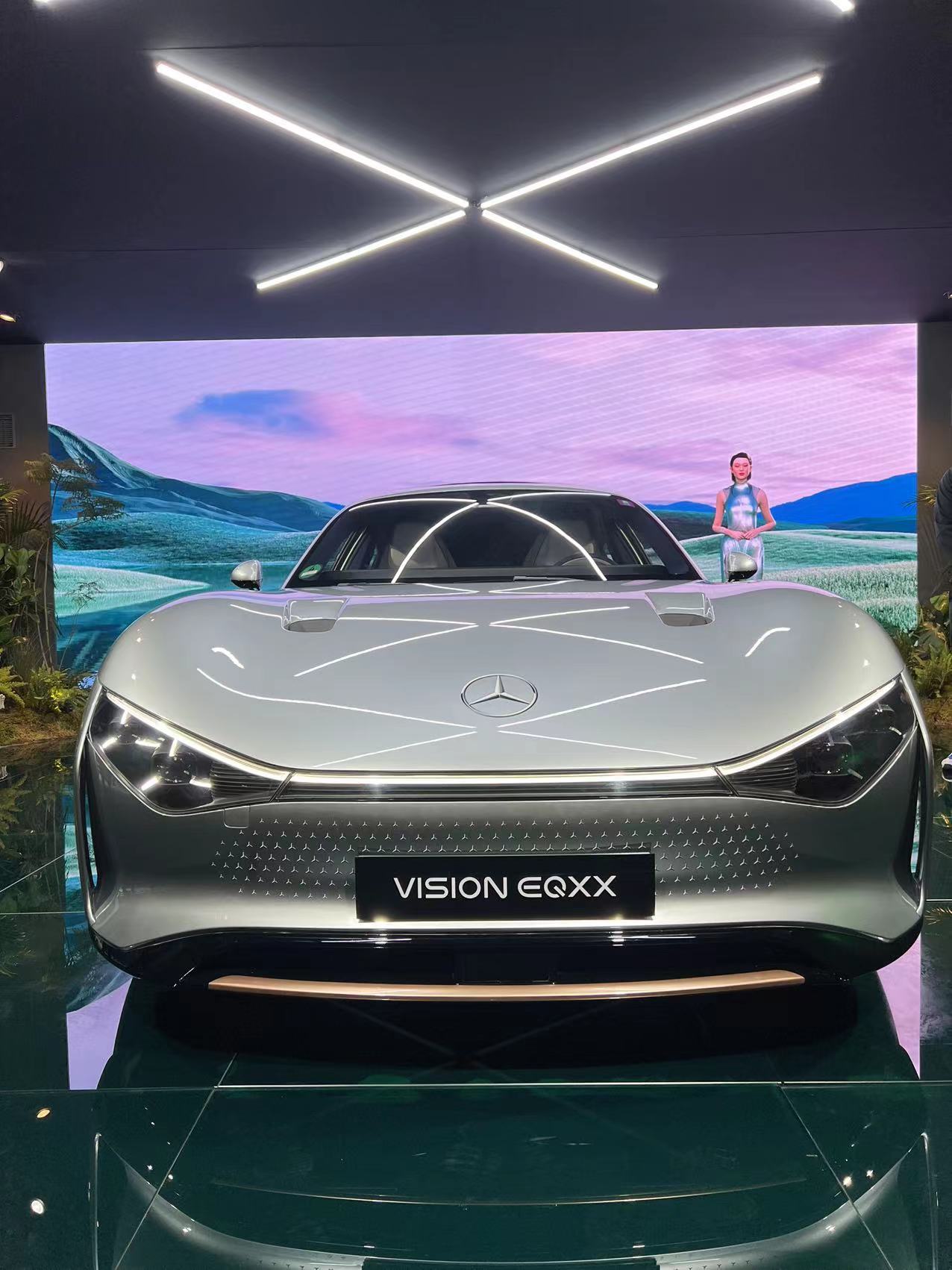 奔驰visioneqxx美还是丑这设计风格把我整不会了