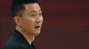 杜锋坦言对手增强,广东实力下降,他要套路多少人啊!