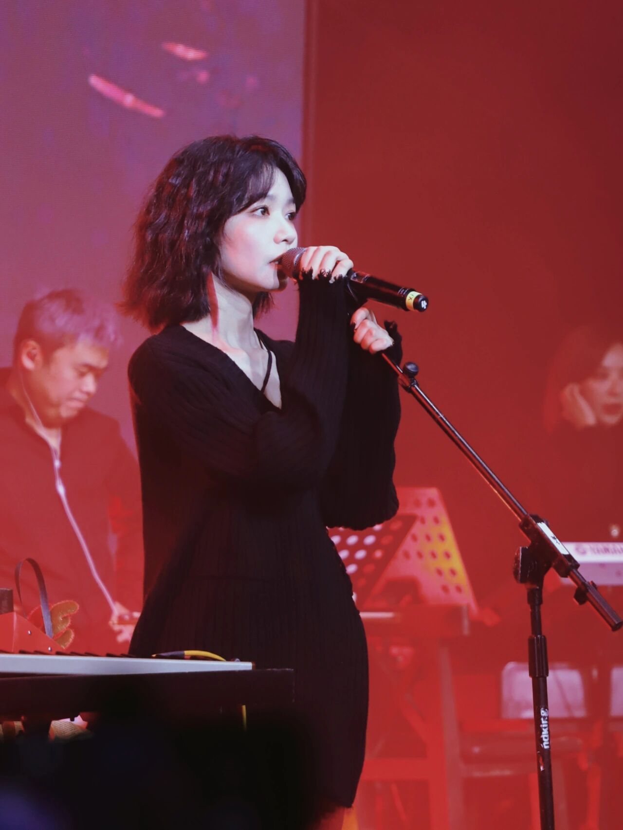 *房东的猫主唱王心怡