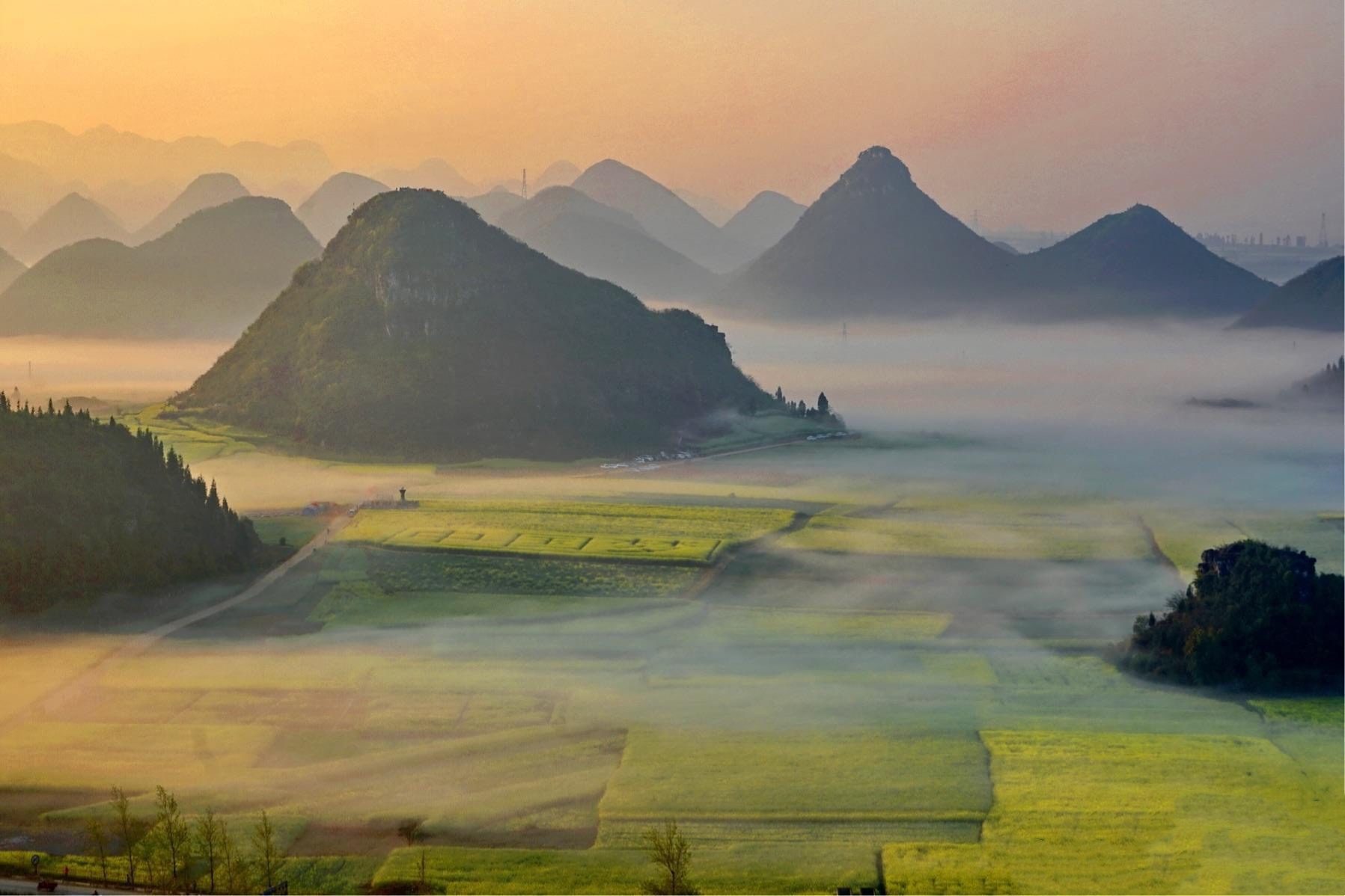 如诗如画大美罗平