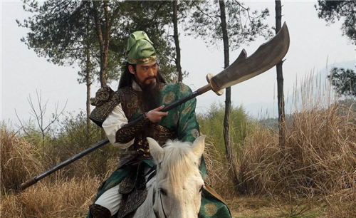 为什么古代大刀会装一串铁环?工匠:看见刀上有九环的,赶紧远离