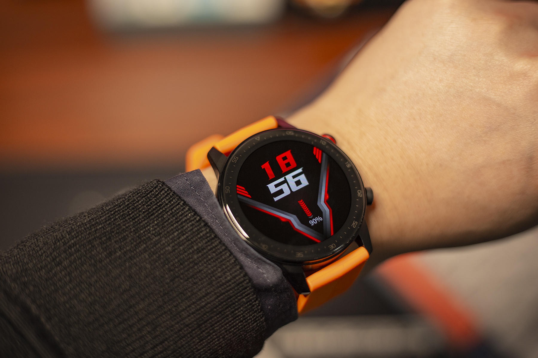 30g轻若无物15天超长续航红魔智能手表为何受欢迎