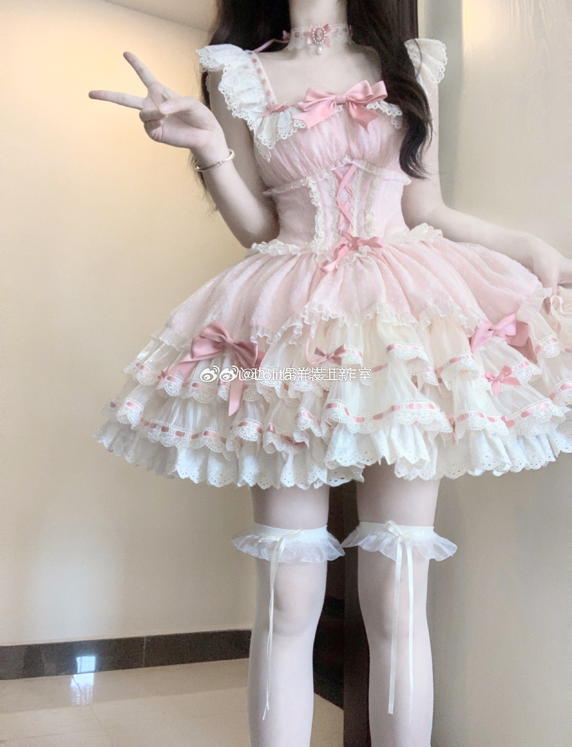 电阻:@心动玩偶洋装工作室 裙子:小芙蝶 time:6.30 price:jsk=298