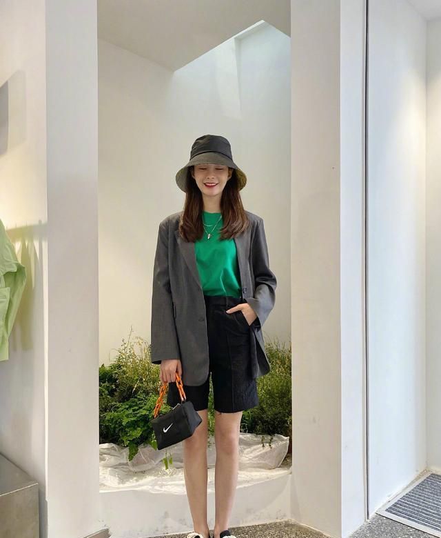 《乘风破浪》沈梦辰翻车?p图过猛撞脸青你2蔡卓宜