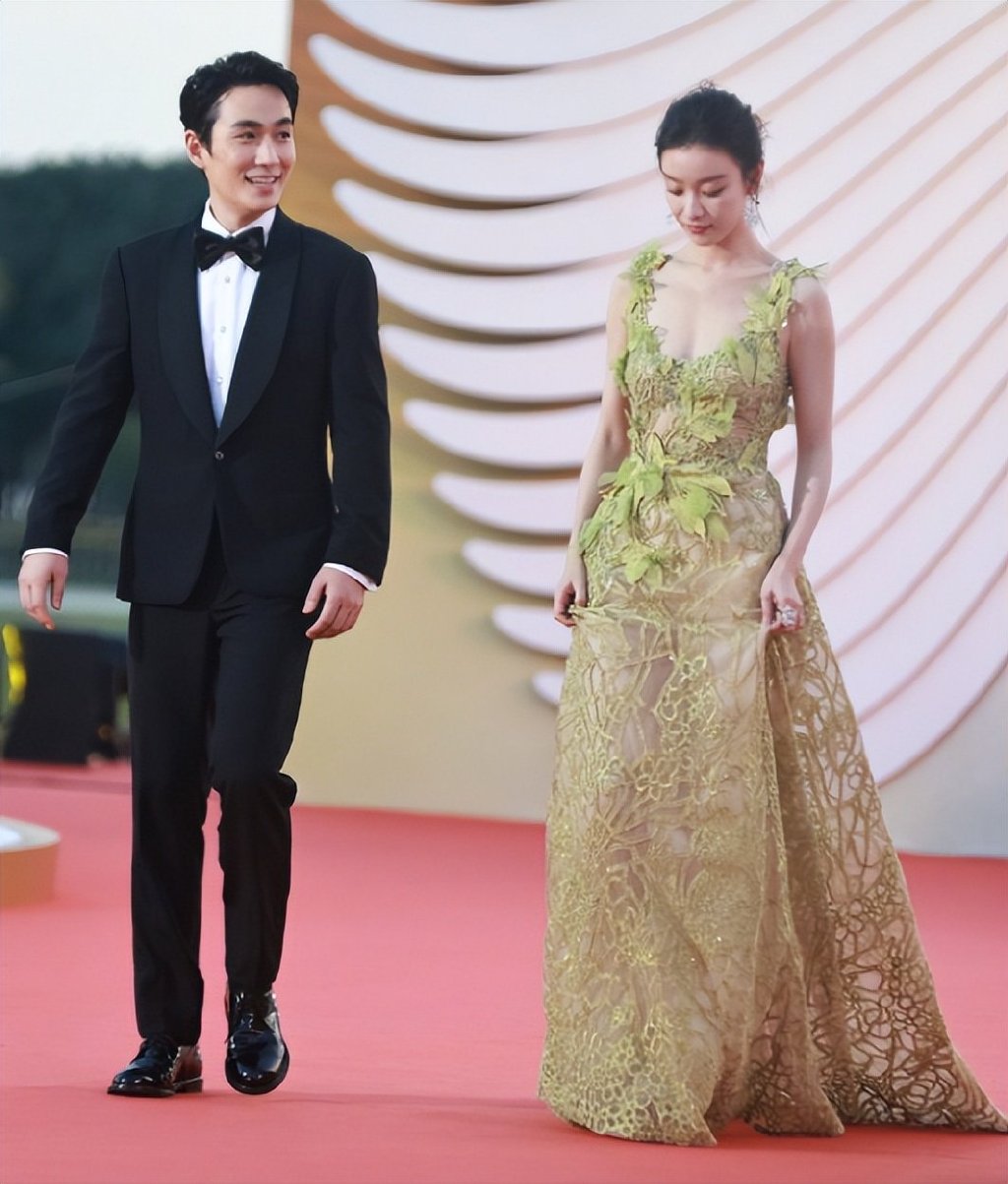 金鸡奖红毯:倪妮佟丽娅绝美,宁静大胆性感,吴京刘德华神采飞扬__财经