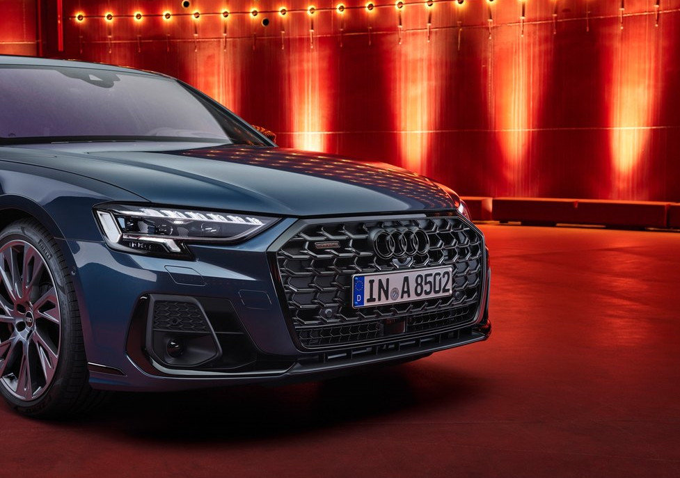 奥迪的天花板,新款a8运动版来了,起步3.0t发动机,外观更霸气