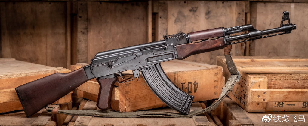 二战后的m14,fal,ak47,g3,等自动步枪,也都继续沿用了石头结构.