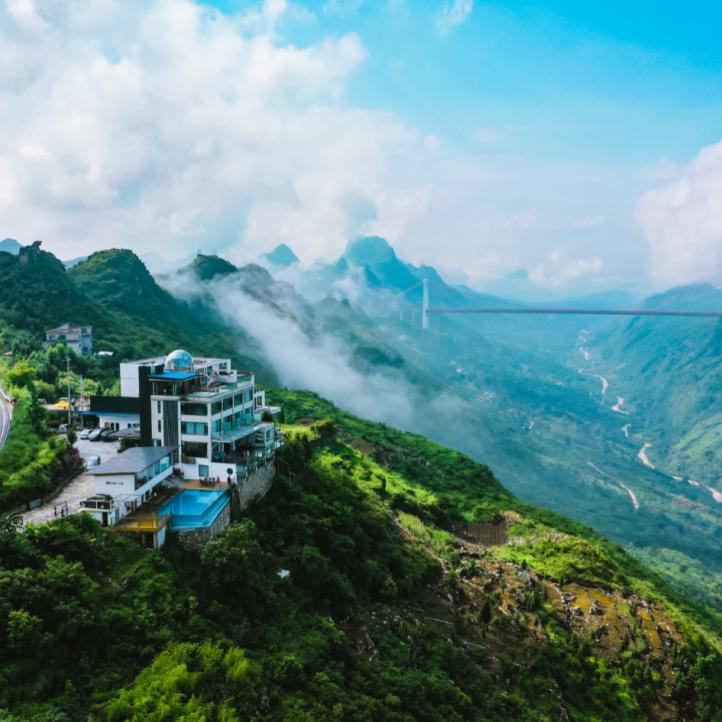 【特惠民宿】够野够网红！这个悬崖民宿，去100次也不够休闲区蓝鸢梦想 - Www.slyday.coM
