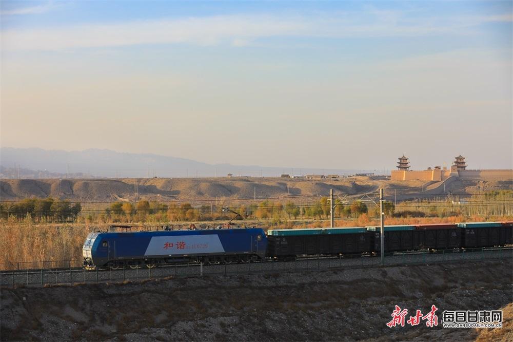 兰州西机务段:为群众过好暖冬贡献"火车头"力量|甘肃|机务段|暖冬