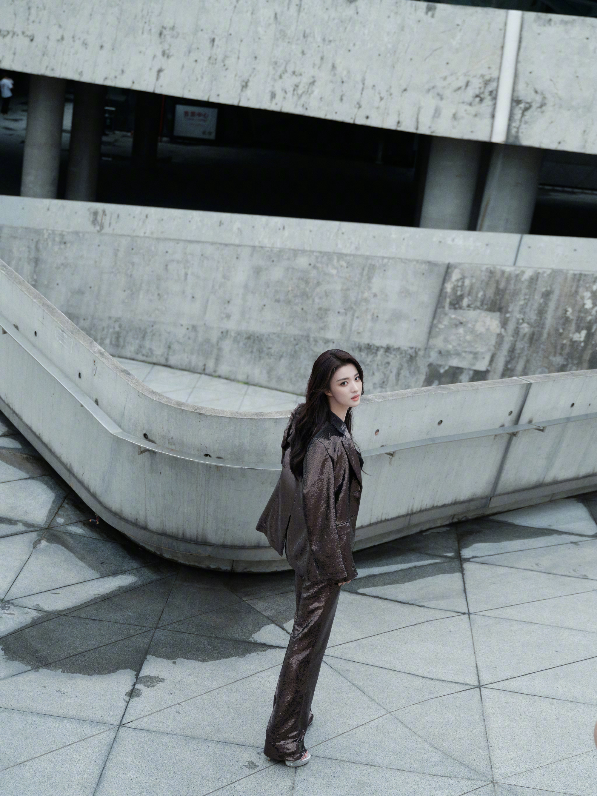 王楚然今日活动造型图96 生图好能打!气场全开的美女!