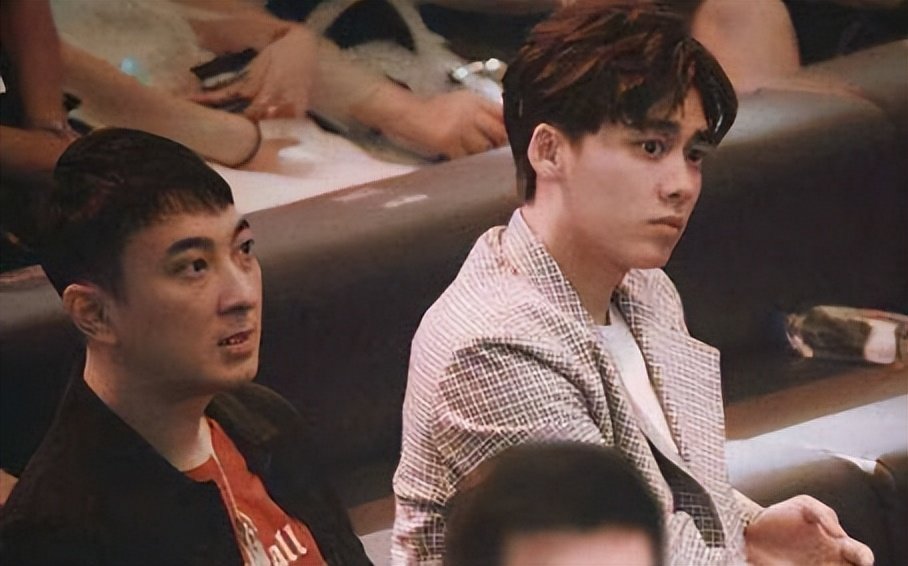 李易峰嫖娼被警方通报,“见易思签”CP诞生,王思聪也躺枪休闲区蓝鸢梦想 - Www.slyday.coM 李易峰嫖娼被警方通报,“见易思签”CP诞生,王思聪也躺枪休闲区蓝鸢梦想 - Www.slyday.coM