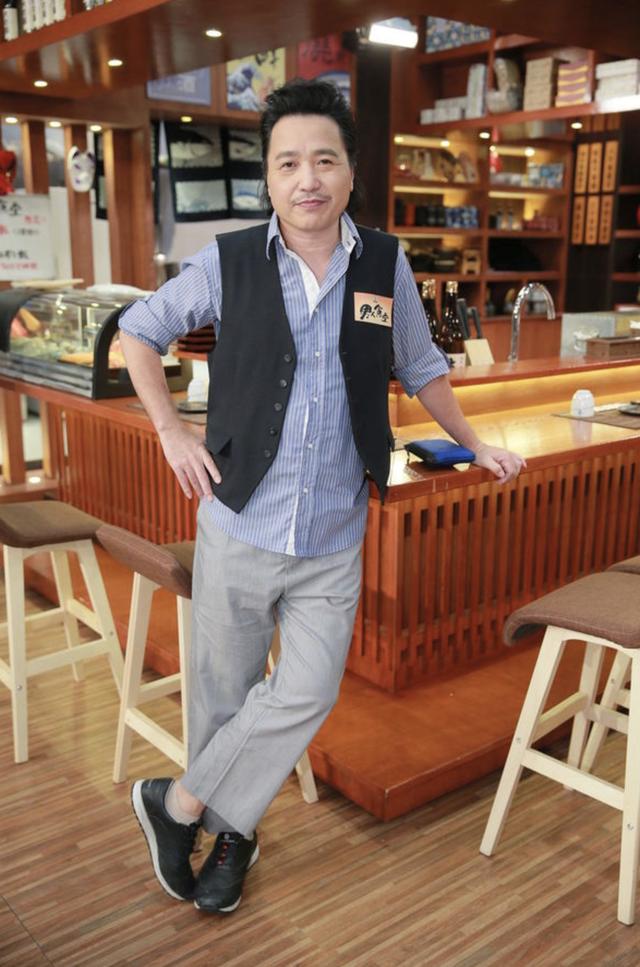 55岁绿叶古明华约满离巢深表不舍效力tvb26年薪资仍难养活全家