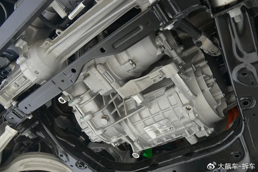 极越01拆车如此相似它是极氪001的suv版