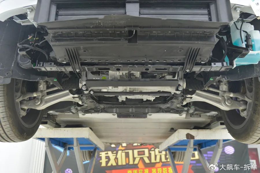 极越01拆车如此相似它是极氪001的suv版