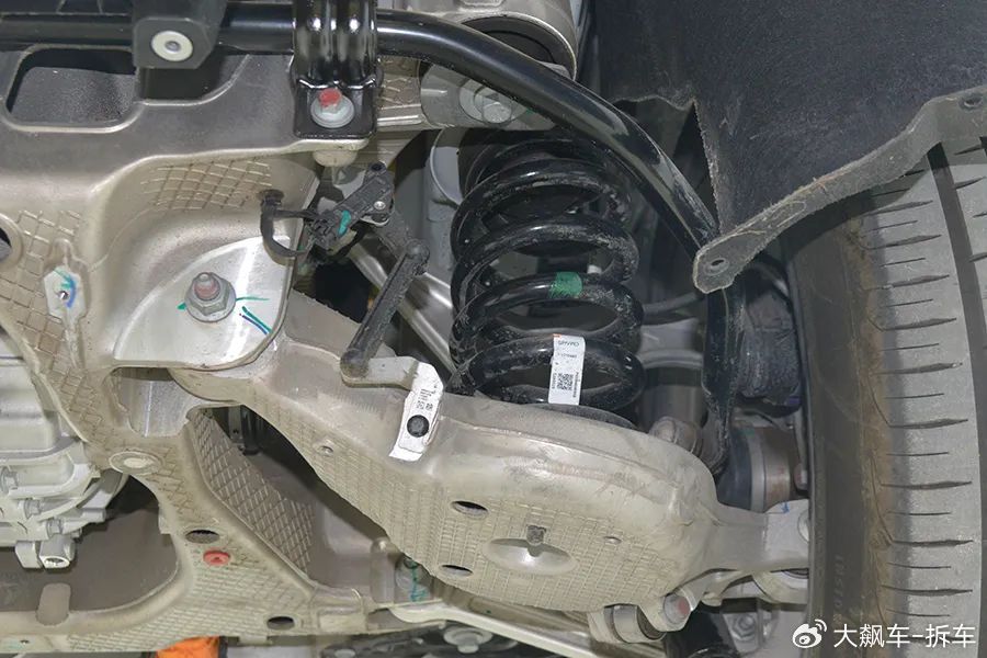 极越01拆车如此相似它是极氪001的suv版