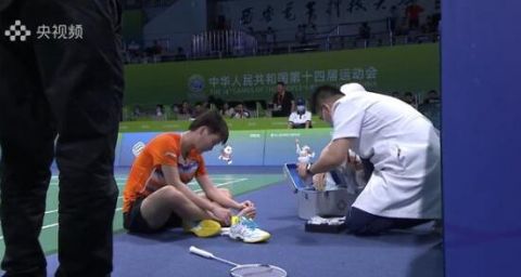 奥运冠军陈雨菲比赛被运动鞋割伤脚趾 李宁回应来了休闲区蓝鸢梦想 - Www.slyday.coM