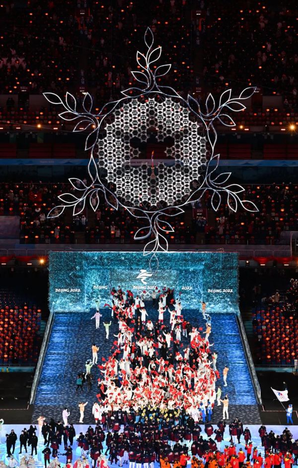 一起“高”举中国“梦”！这一幕燃爆了！开闭幕式原来是连续剧，这就是中国的浪漫！休闲区蓝鸢梦想 - Www.slyday.coM