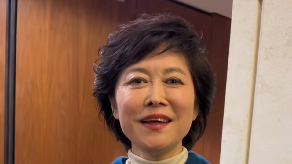 原央视主持人敬一丹近照曝光,68岁端庄大方风采依旧|敬一丹|近照曝光|焦点访谈_新浪新闻