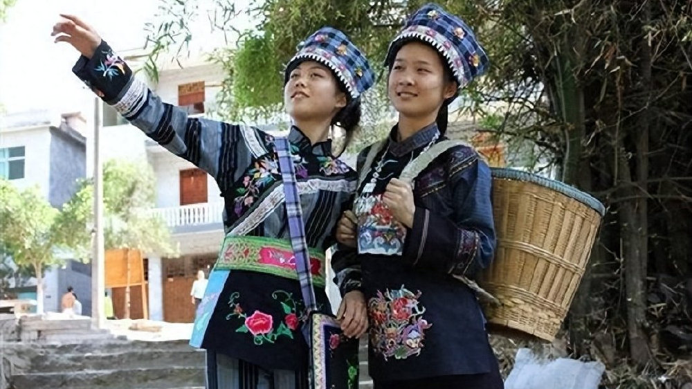 贵阳,玩坏了的青岩古镇,我发现藏在古镇中的布依族古村落|贵阳市|贵州省|龙井村|贵州|村寨_新浪新闻