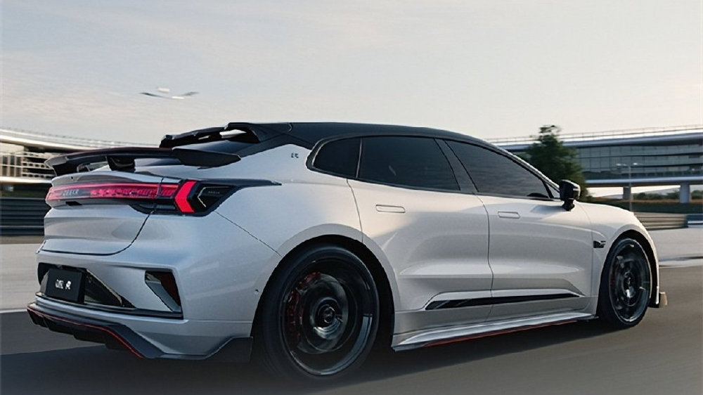 “我要买GT-<em>R</em>”，“买<em>辆</em>001 <em>FR</em>给你”，“好啊！”