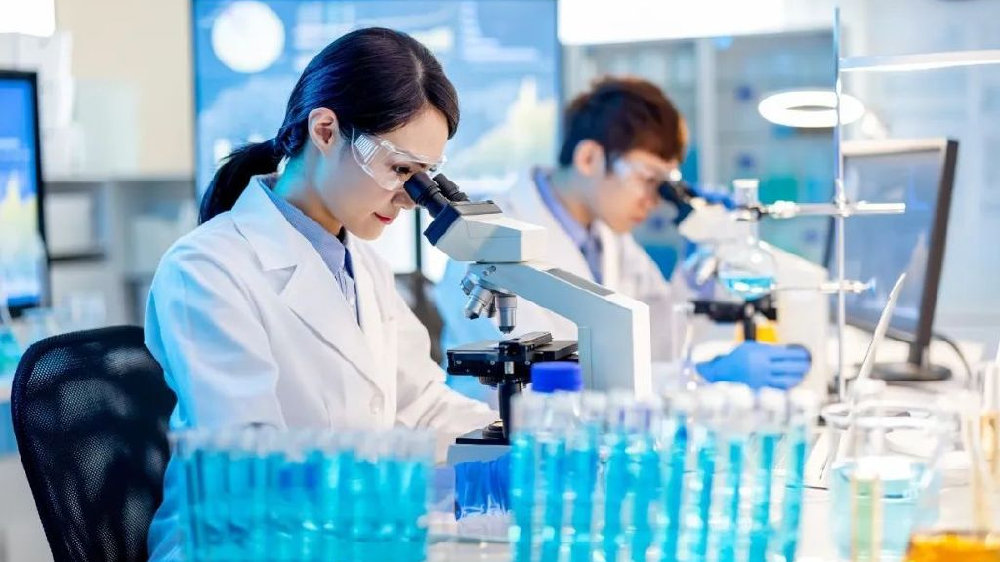 康方生物2023年扭亏为盈,CEO:“幸运地躲过了医保砍价”|康方生物|普利|康方_新浪新闻