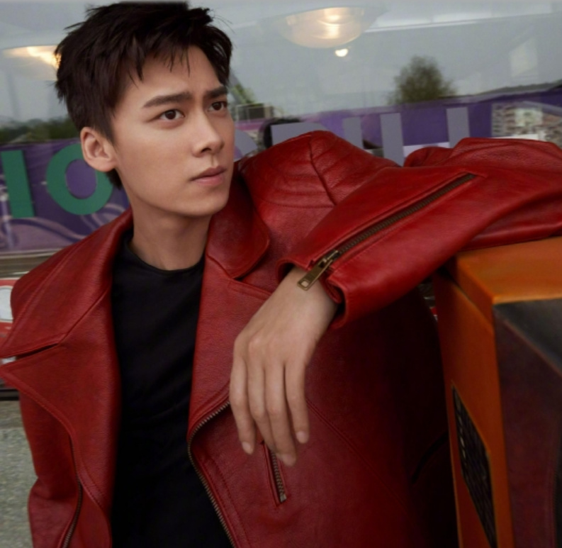 李易峰嫖娼被警方通报,“见易思签”CP诞生,王思聪也躺枪休闲区蓝鸢梦想 - Www.slyday.coM 李易峰嫖娼被警方通报,“见易思签”CP诞生,王思聪也躺枪休闲区蓝鸢梦想 - Www.slyday.coM