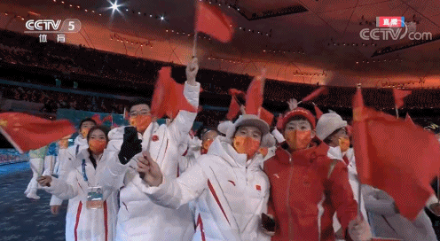 一起“高”举中国“梦”！这一幕燃爆了！开闭幕式原来是连续剧，这就是中国的浪漫！休闲区蓝鸢梦想 - Www.slyday.coM