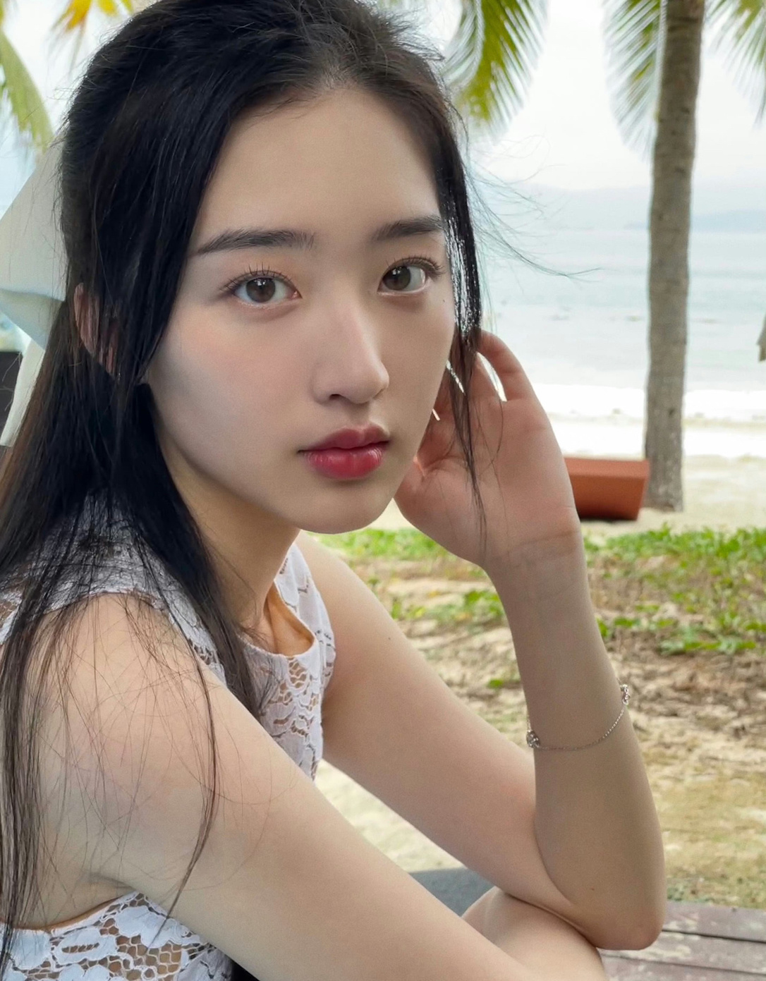 邓恩熙|18张氛围感照片合集059995 很美很有灵气的妹宝