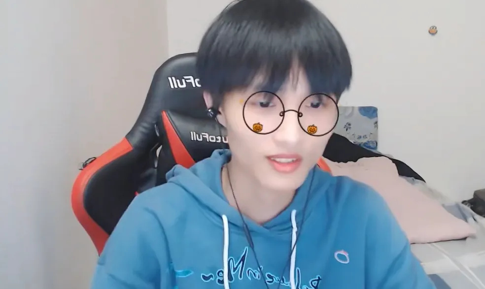 RNG战胜TES晋级，赛后北枫称下路AD差距太大，杰克输得只剩颜值了休闲区蓝鸢梦想 - Www.slyday.coM