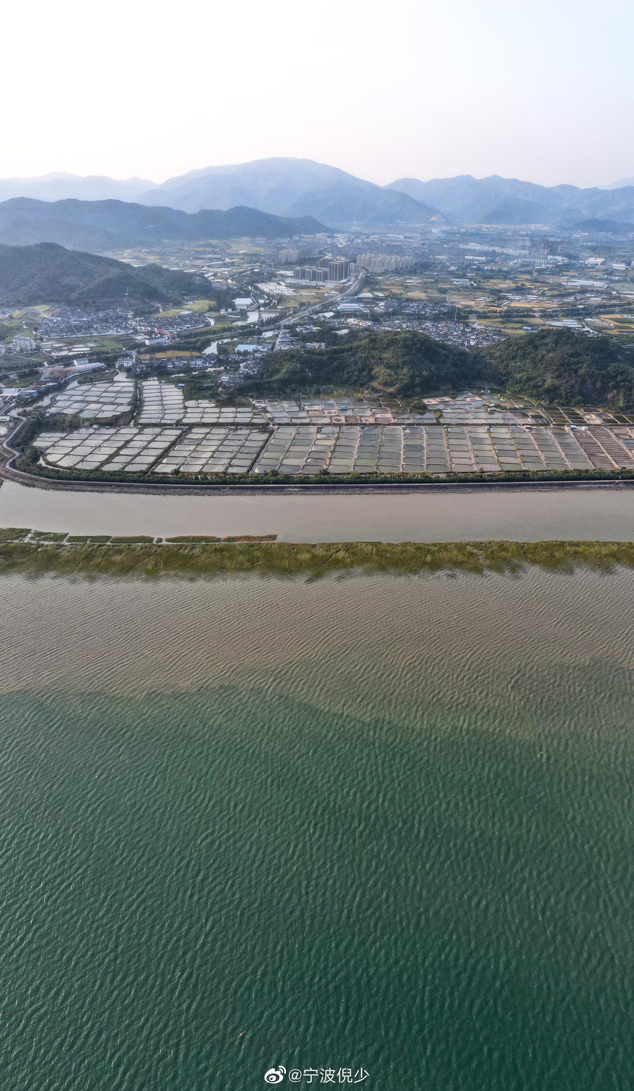 投稿:如油画般 海水和泥沙分层 横山码头 下午三点