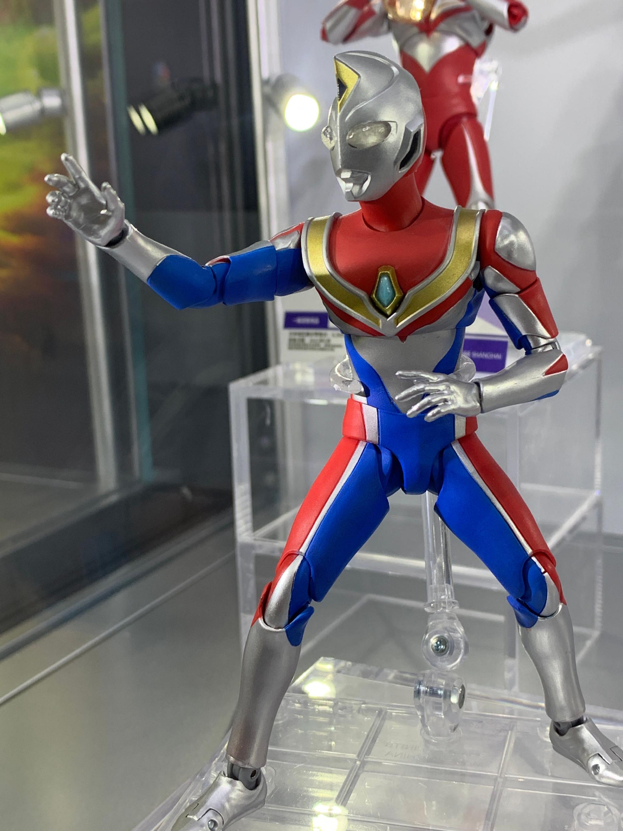 shf真骨雕戴拿奥特曼