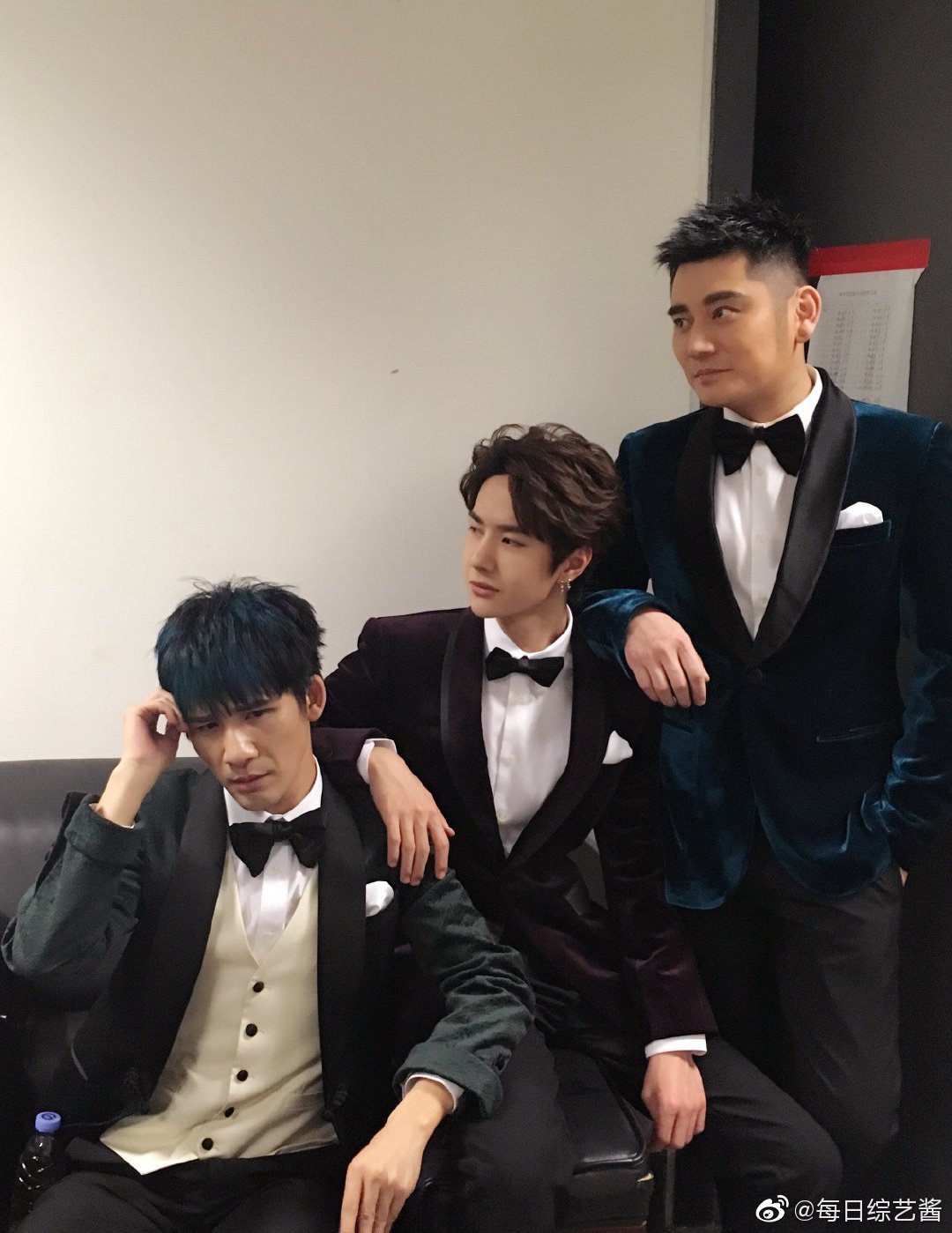 王一博天天兄弟伴郎团