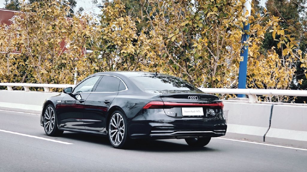 什么是"大排量新势力"?深入体验新上汽奥迪a7l-新浪汽车