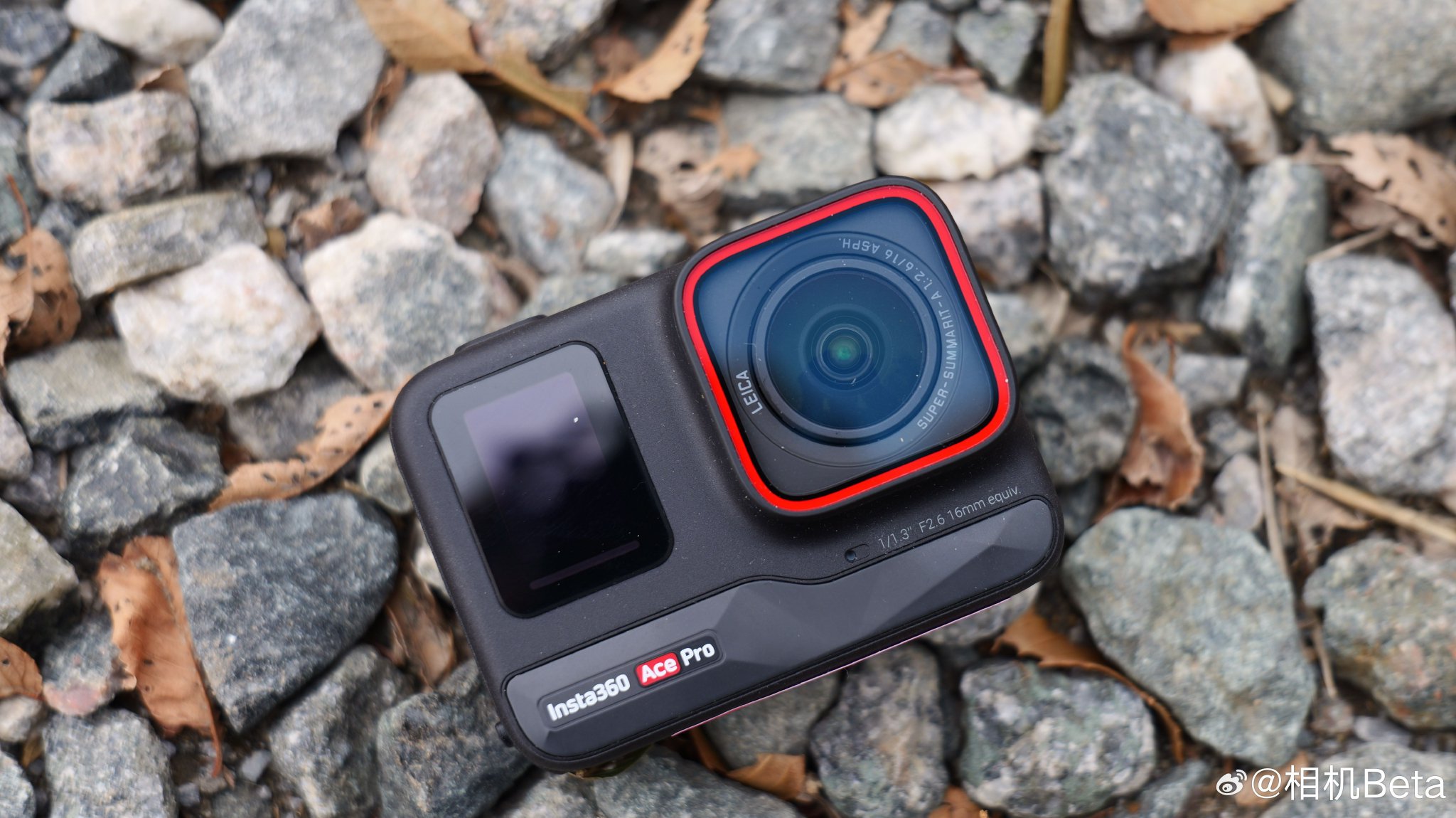 这就是影石 insta360 新发布的ace pro真机实物图|实物_新浪新闻