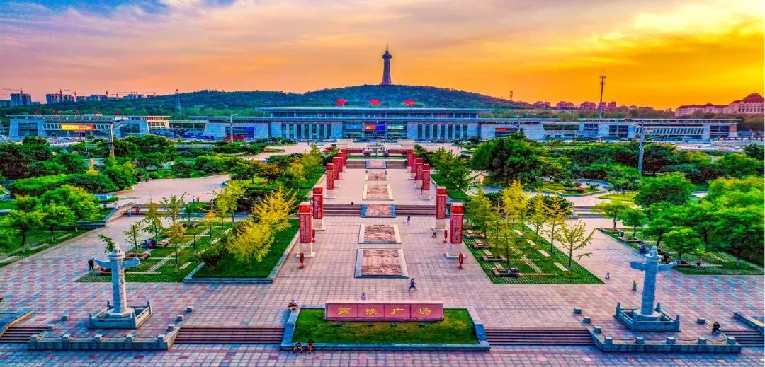 《高铁泰安站》 获奖