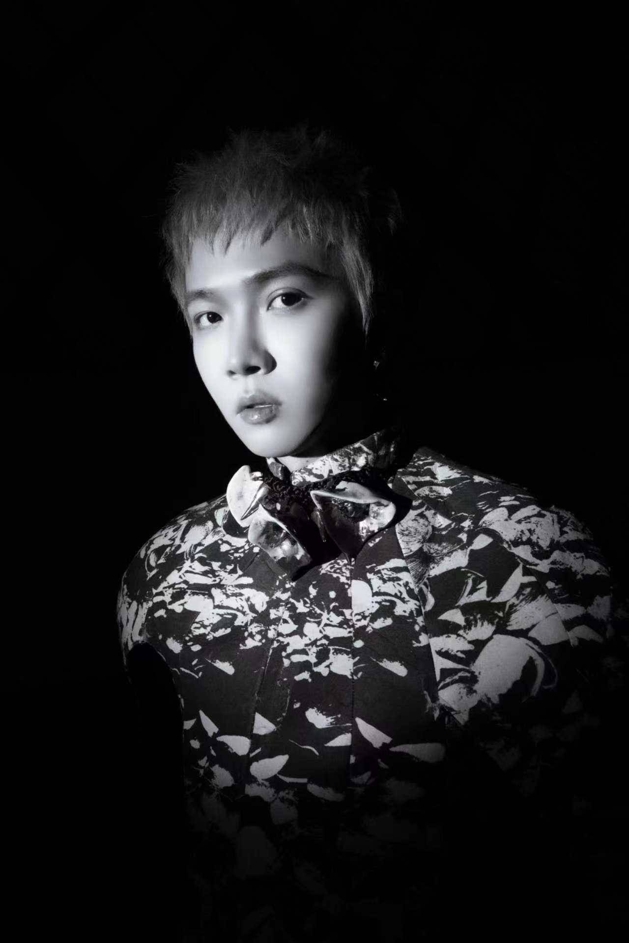 每一首歌都是一段故事,tizzyt用音乐讲述着属于他的故事…_高清图集