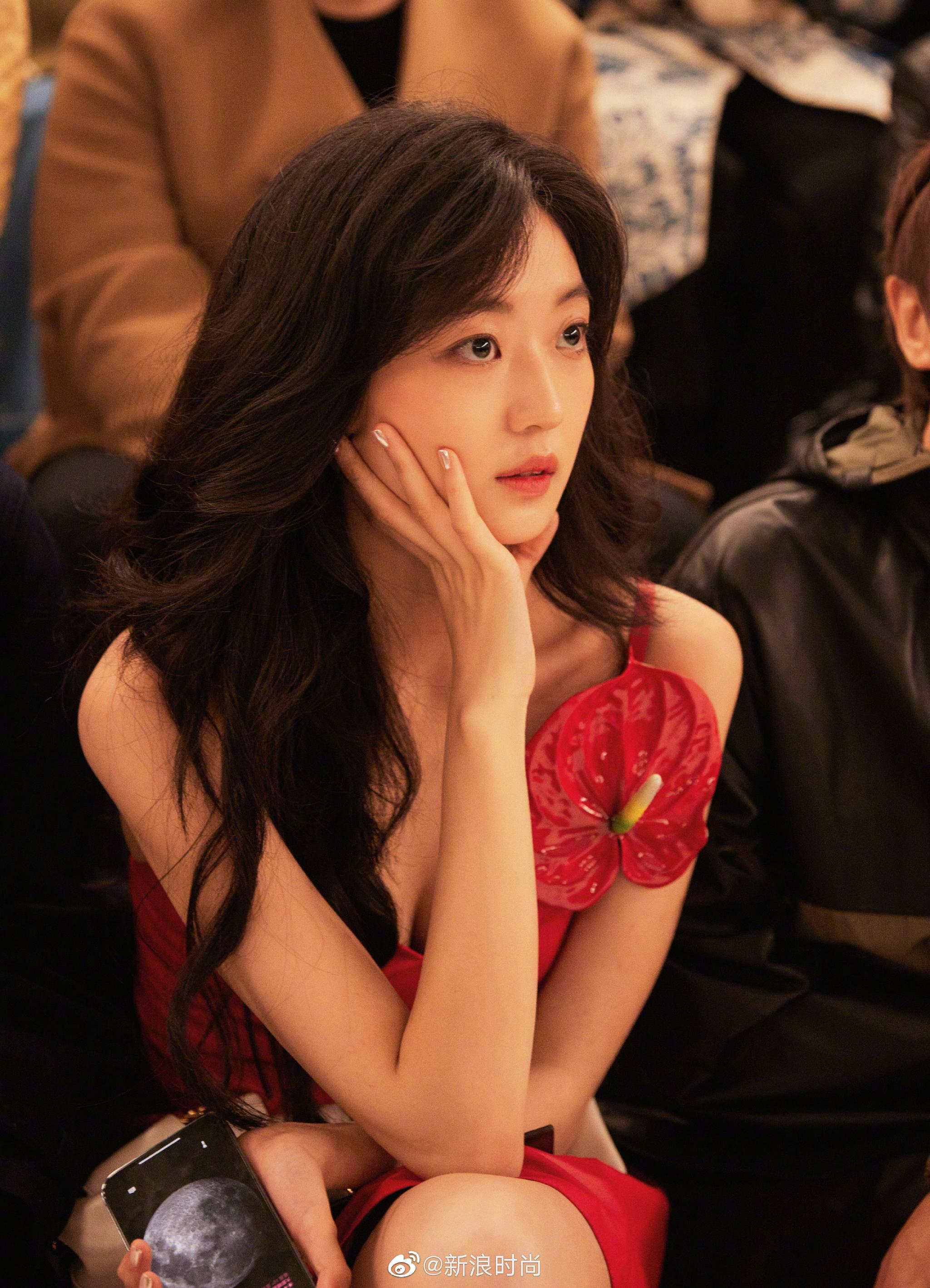 明星看秀造型|孙千_高清图集_新浪网