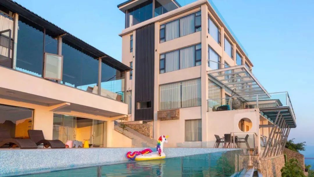 【特惠民宿】够野够网红！这个悬崖民宿，去100次也不够休闲区蓝鸢梦想 - Www.slyday.coM