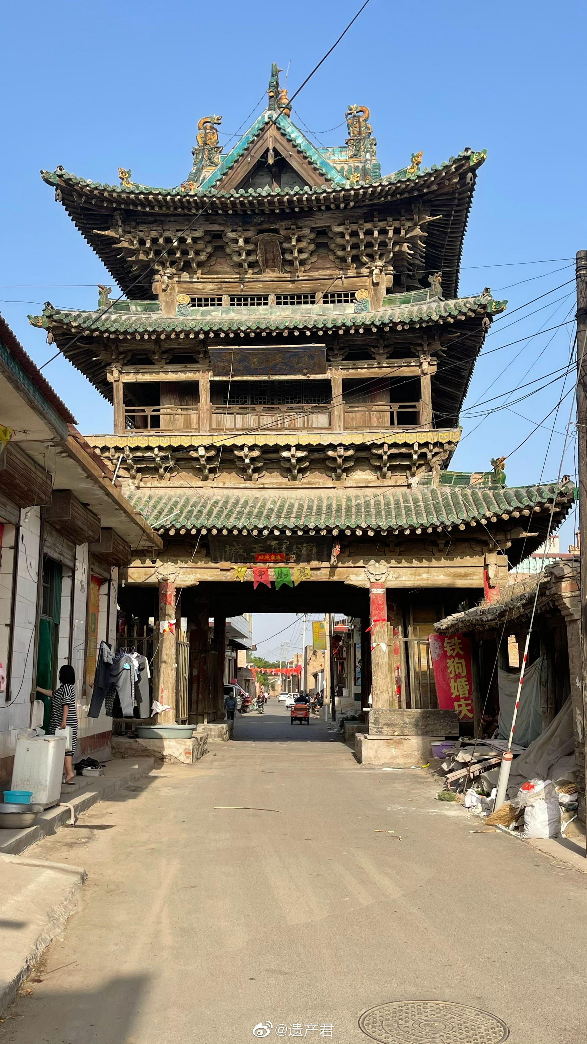 怀抱山西乡村田野里那些沧桑的古建筑