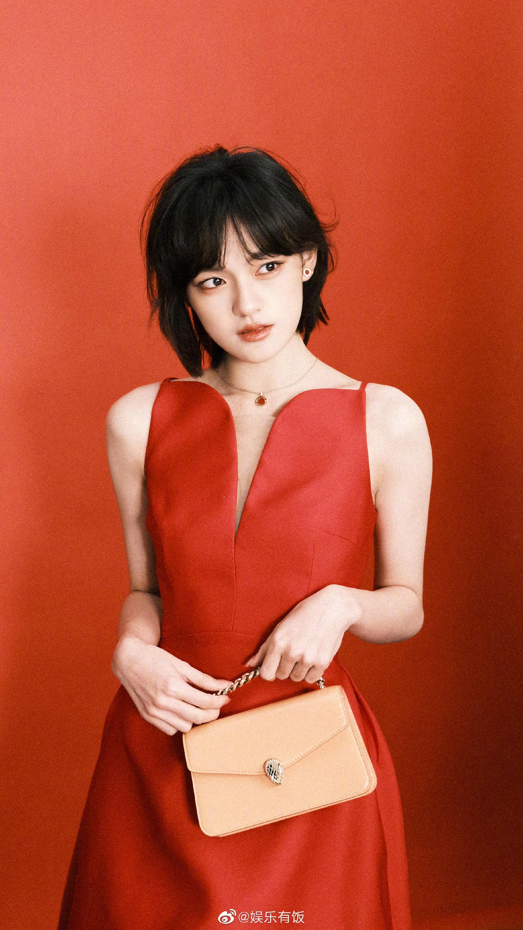 点击接收@演员文淇 的新年祝福:发财……__财经头条