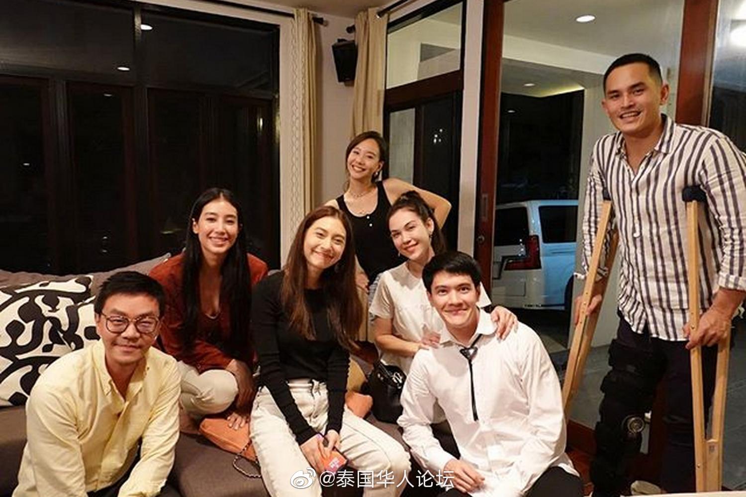 泰星matt携男友宋干参加闺蜜团聚会 甜蜜不减