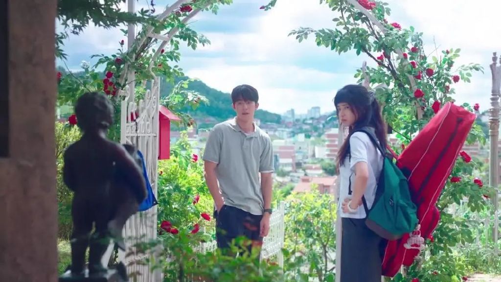 首播收视第一,温暖搞笑治愈!8集后这部tvN最新韩剧必上9分休闲区蓝鸢梦想 - Www.slyday.coM 首播收视第一,温暖搞笑治愈!8集后这部tvN最新韩剧必上9分休闲区蓝鸢梦想 - Www.slyday.coM