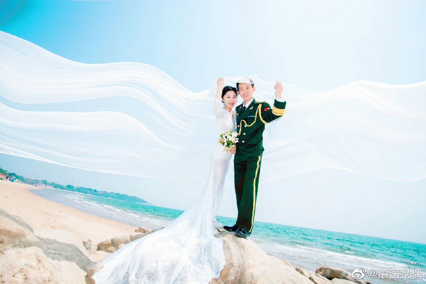中国武警 河北总队承德支队官兵用最美的婚纱照表达对彼此的思念
