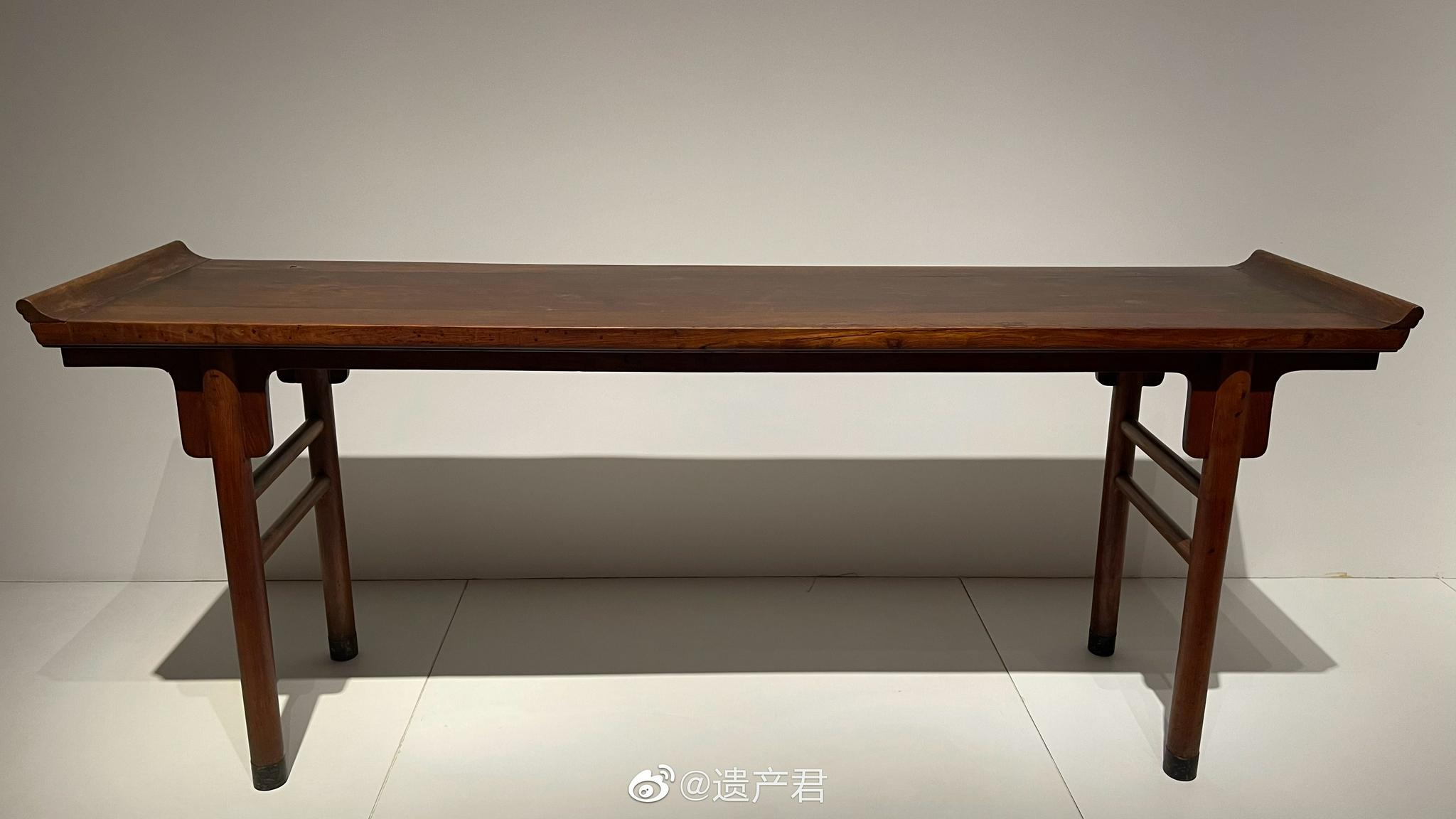 清华大学艺术博物馆里收藏的明代家具……