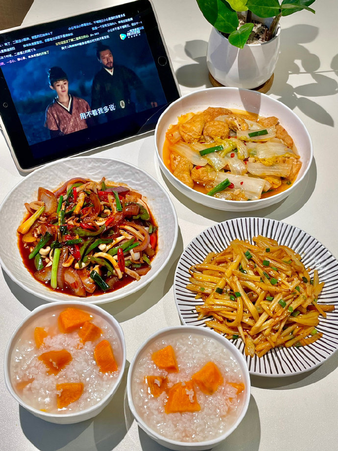 一屋两人三餐四季__财经头条
