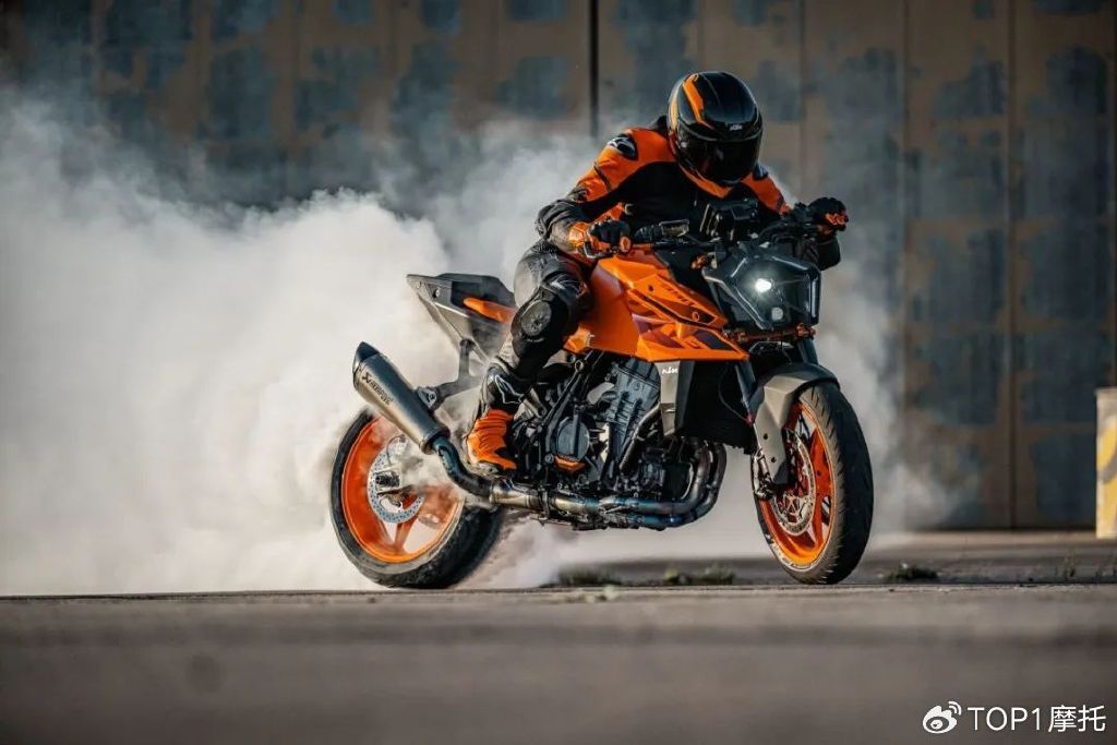 极致进化ktm990duke米兰车展上市890duke有望被其取代