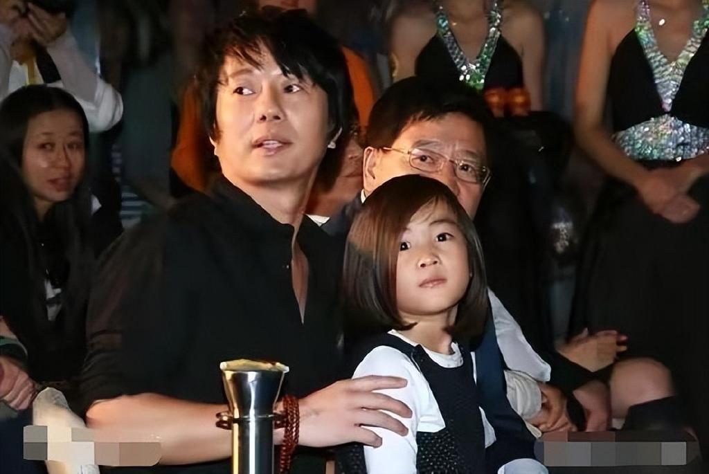 郑钧罕见谈女儿,与前妻离婚后少见面,却依然有父女的默契|郑钧|女儿