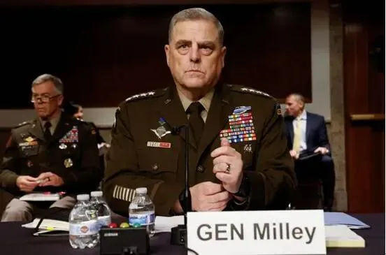 怕特朗普“发疯”开战，美军最高将领曾两度密电中国？这背后比你想的更复杂休闲区蓝鸢梦想 - Www.slyday.coM