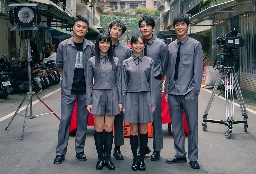 梁咏琪主演的新剧杀青,小s大女儿新造型曝光,很像女明星陆明君休闲区蓝鸢梦想 - Www.slyday.coM 梁咏琪主演的新剧杀青,小s大女儿新造型曝光,很像女明星陆明君休闲区蓝鸢梦想 - Www.slyday.coM