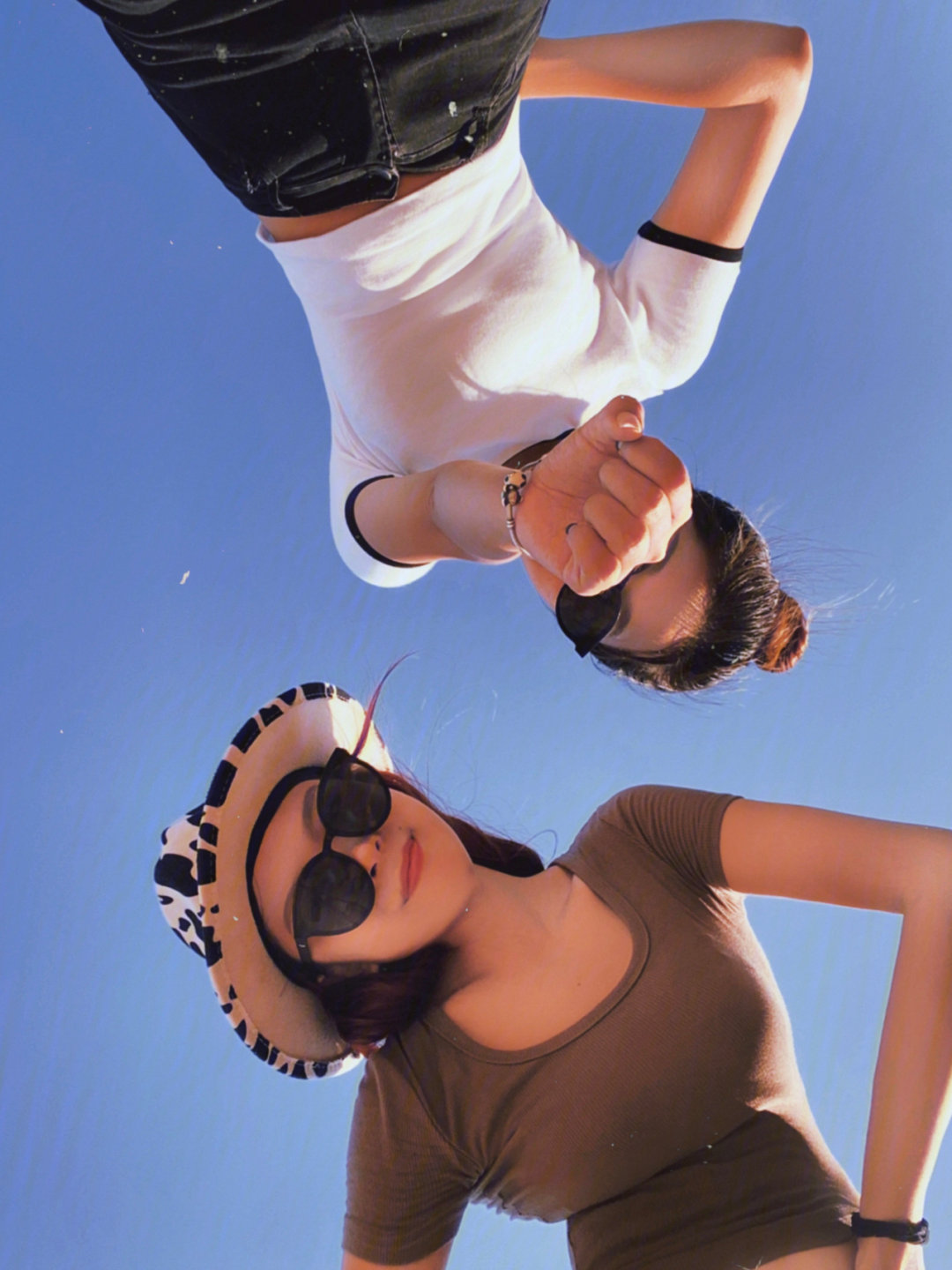 拍照姿势 | 闺蜜ins风九宫格仰拍天空拍照,又辣又绝!